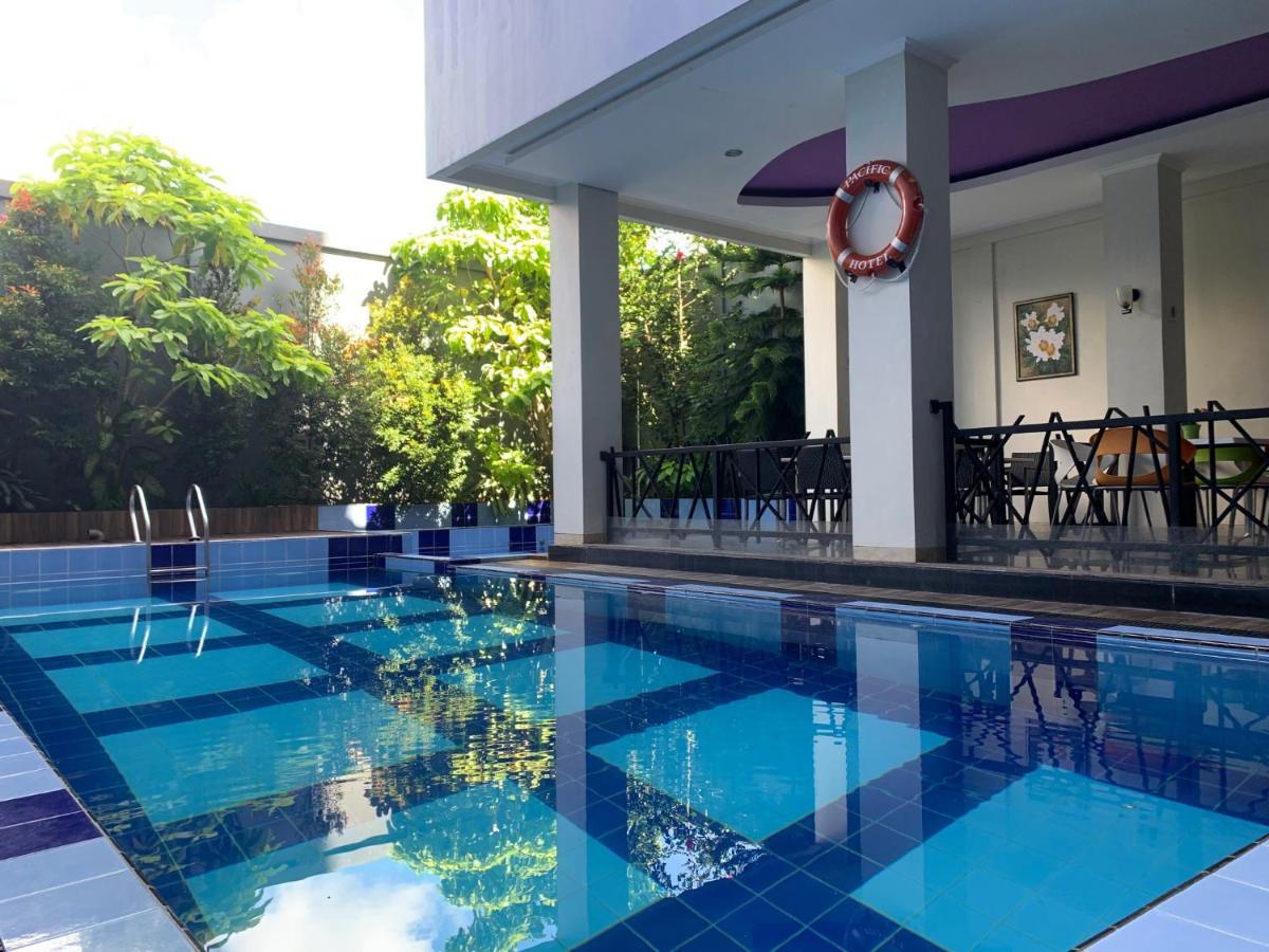 Pacific Hotel Ambon Exterior foto